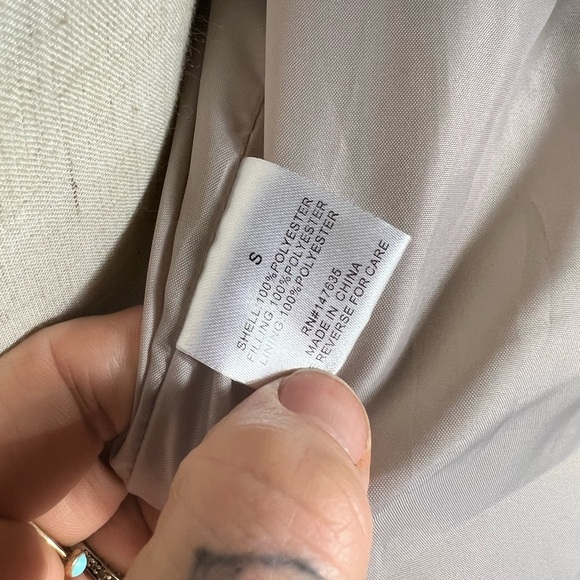 NWT ROMEO & JULIET $228 Funnel Neck Puffer Coat Cream/Gray Womens Small - Picture 8 of 10